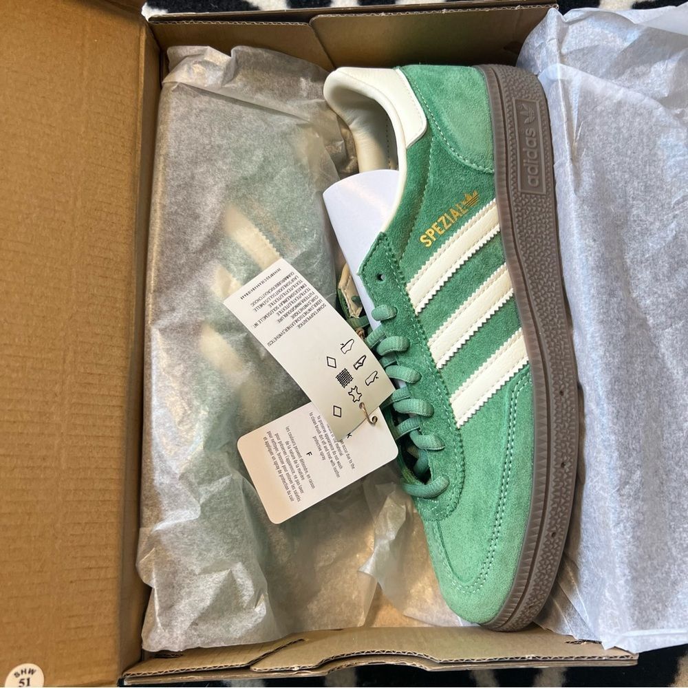 NWT Adidas Handball Spezial Sneakers Preloved Green Cream White Sz Men 6/Women 7 - Picture 7 of 15